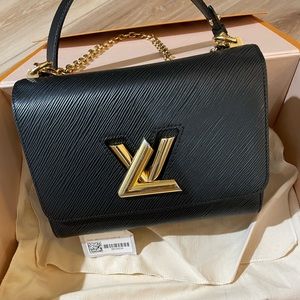 louis vuitton twist mm purse